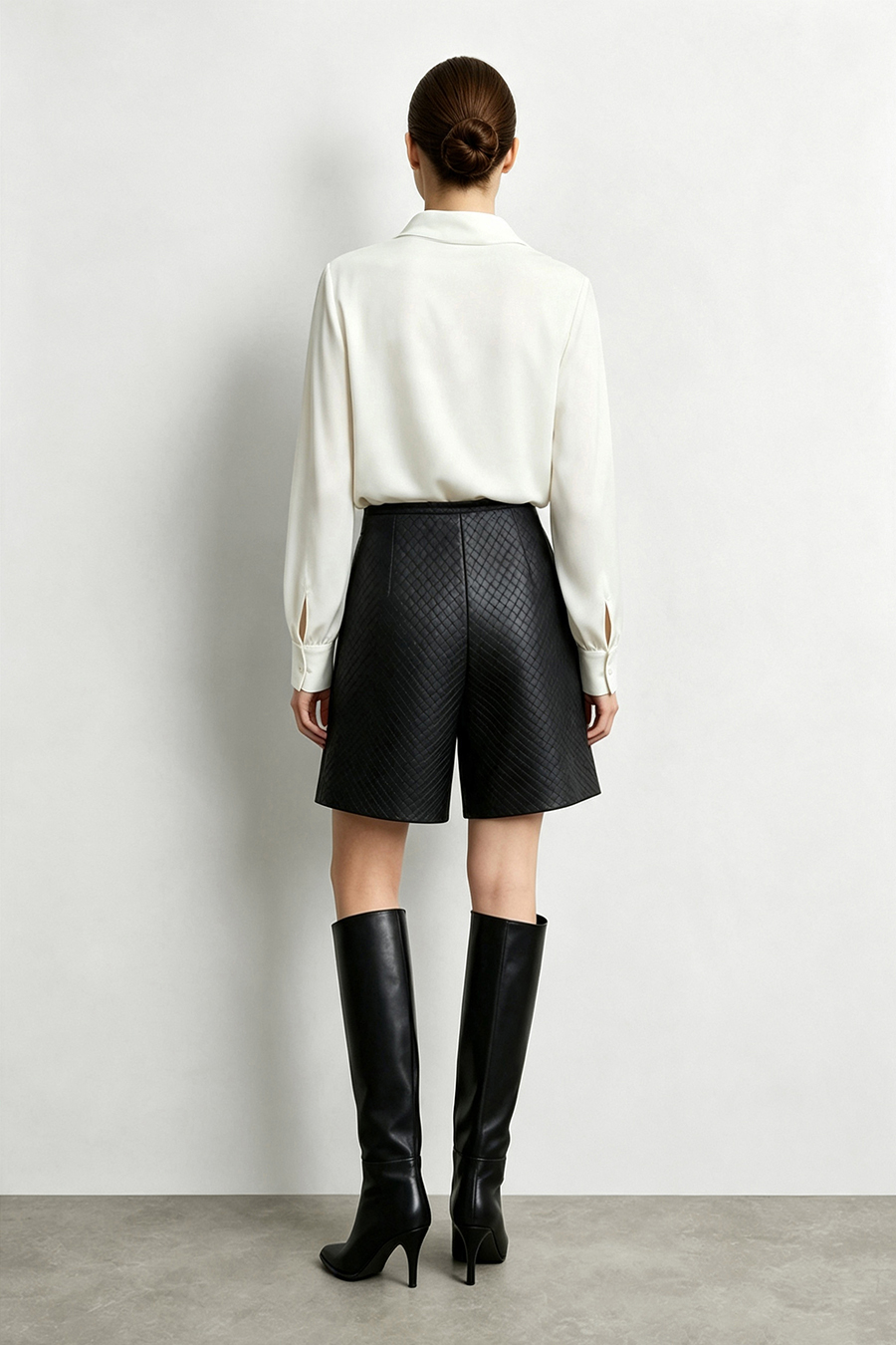Textured Eco‑Leather Shorts|AMII