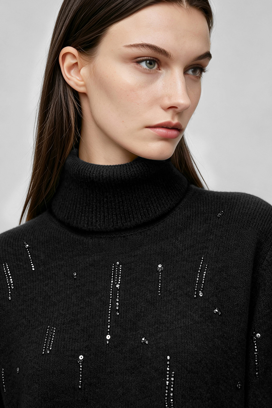 Tube Bead & Sequin Embellished Sweater|AMII