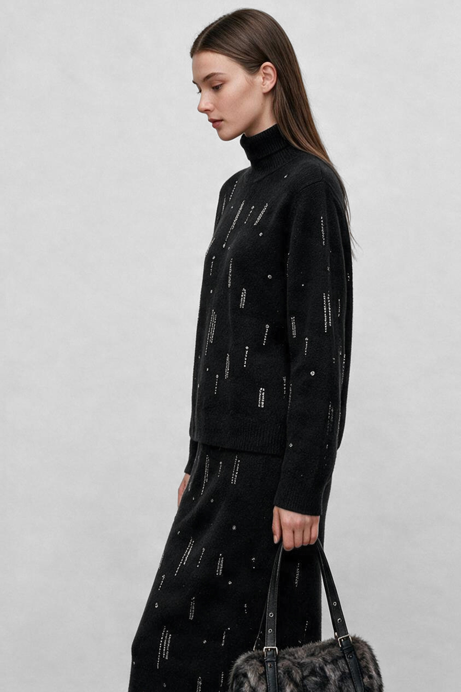 Tube Bead & Sequin Embellished Sweater|AMII
