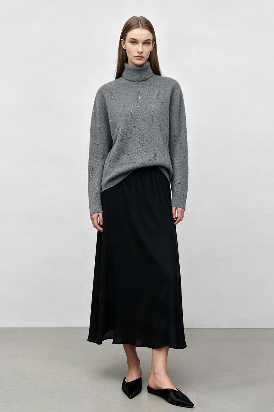 Tube Bead & Sequin Embellished Sweater|AMII