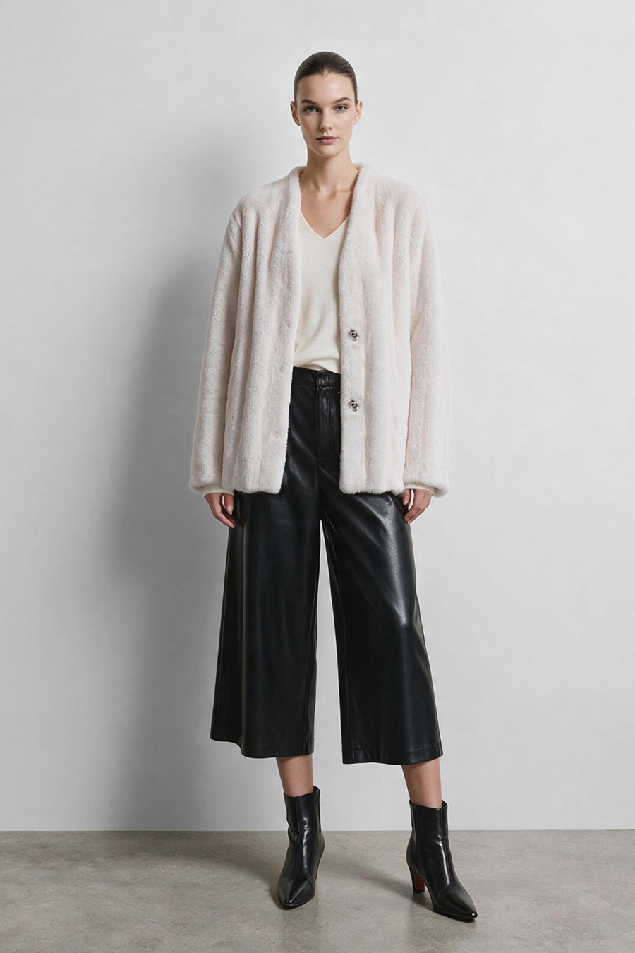 Light Luxury V-Neck Eco Fur Coat|AMII