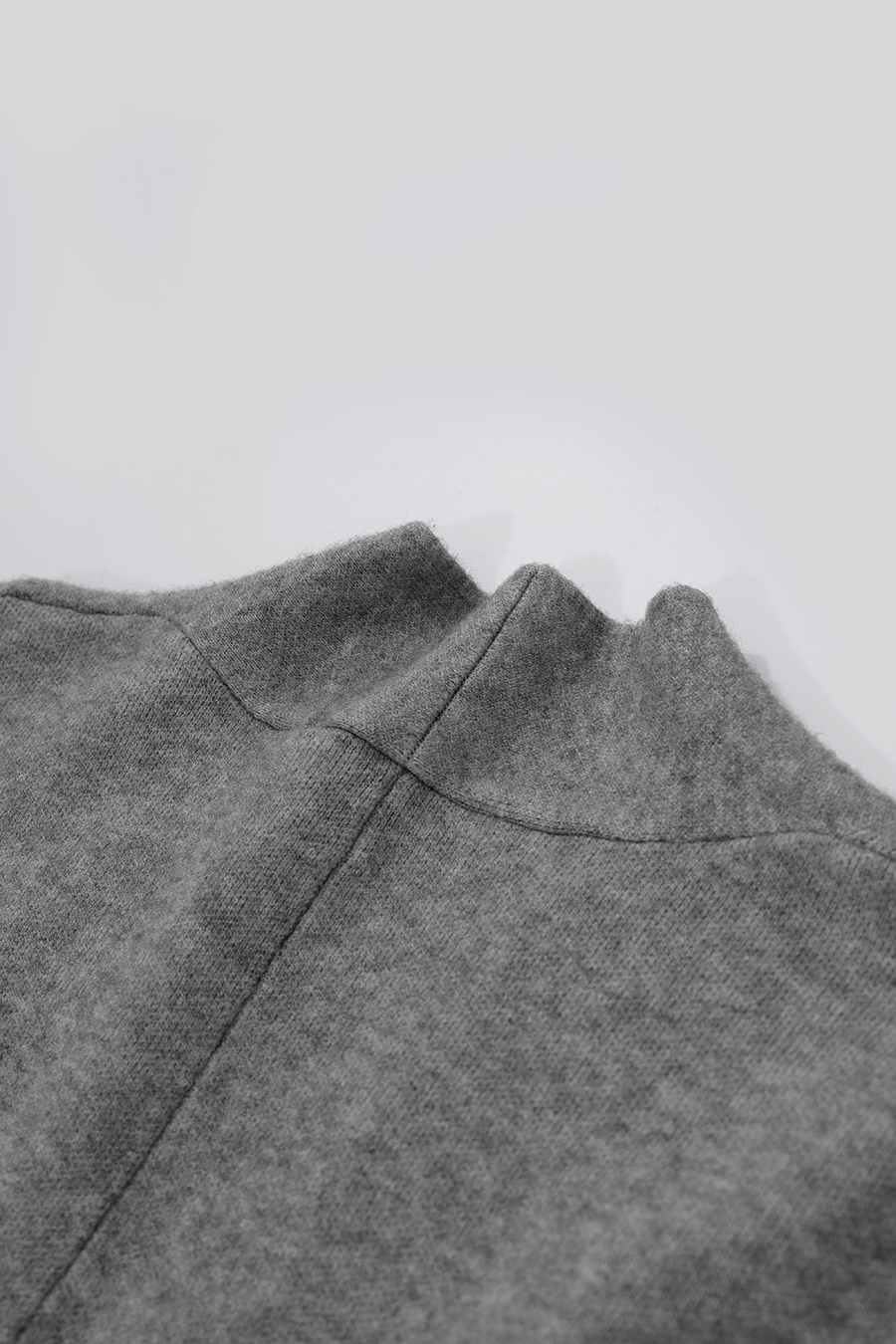 Loose V-Neck Knit Cardigan|AMII