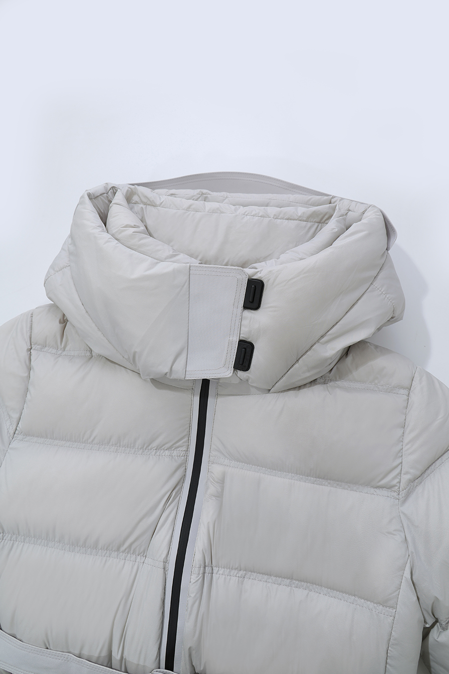 Hooded Belted Down Jacket|AMII