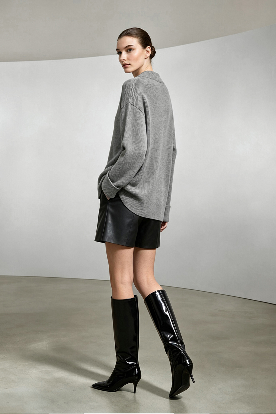 Double-Layer V-Neck Drop-Shoulder Sweater|AMII