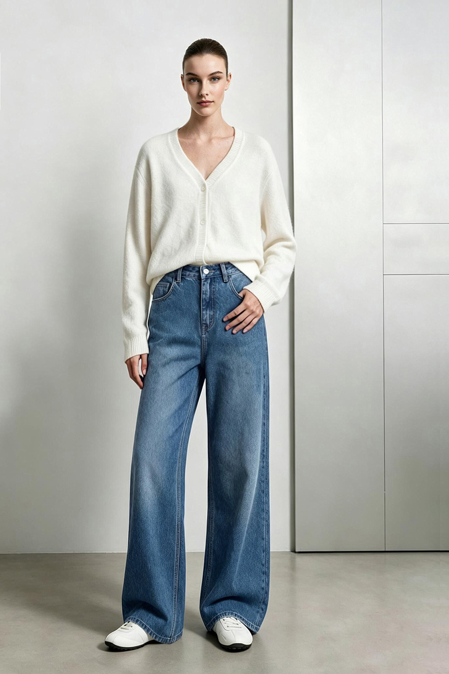 Versatile Wide-Leg Jeans|AMII