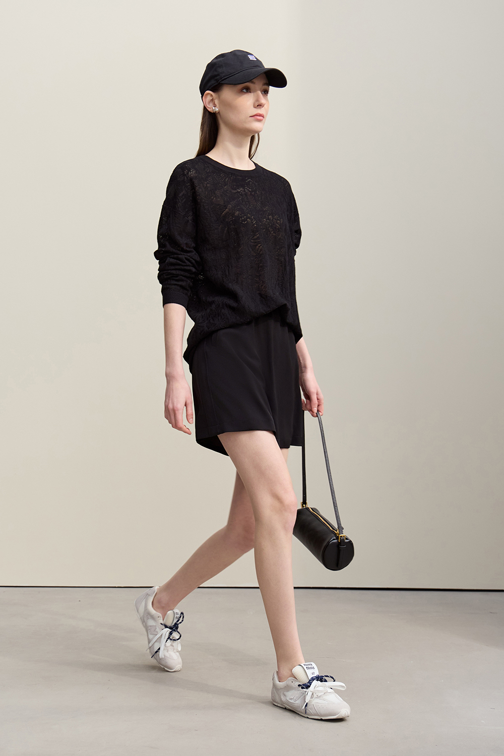 Round Neck Jacquard Knit Sweater