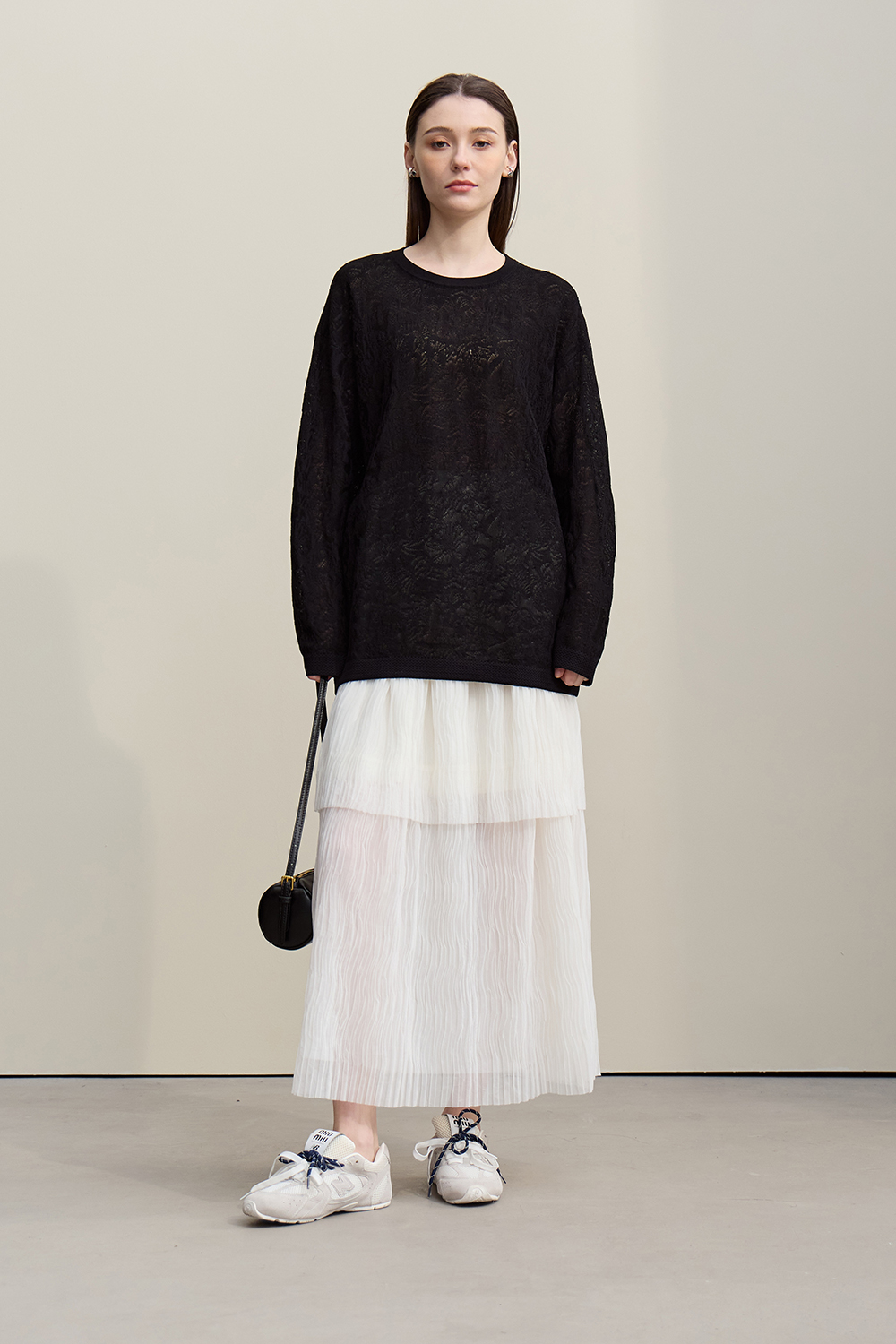 Round Neck Jacquard Knit Sweater