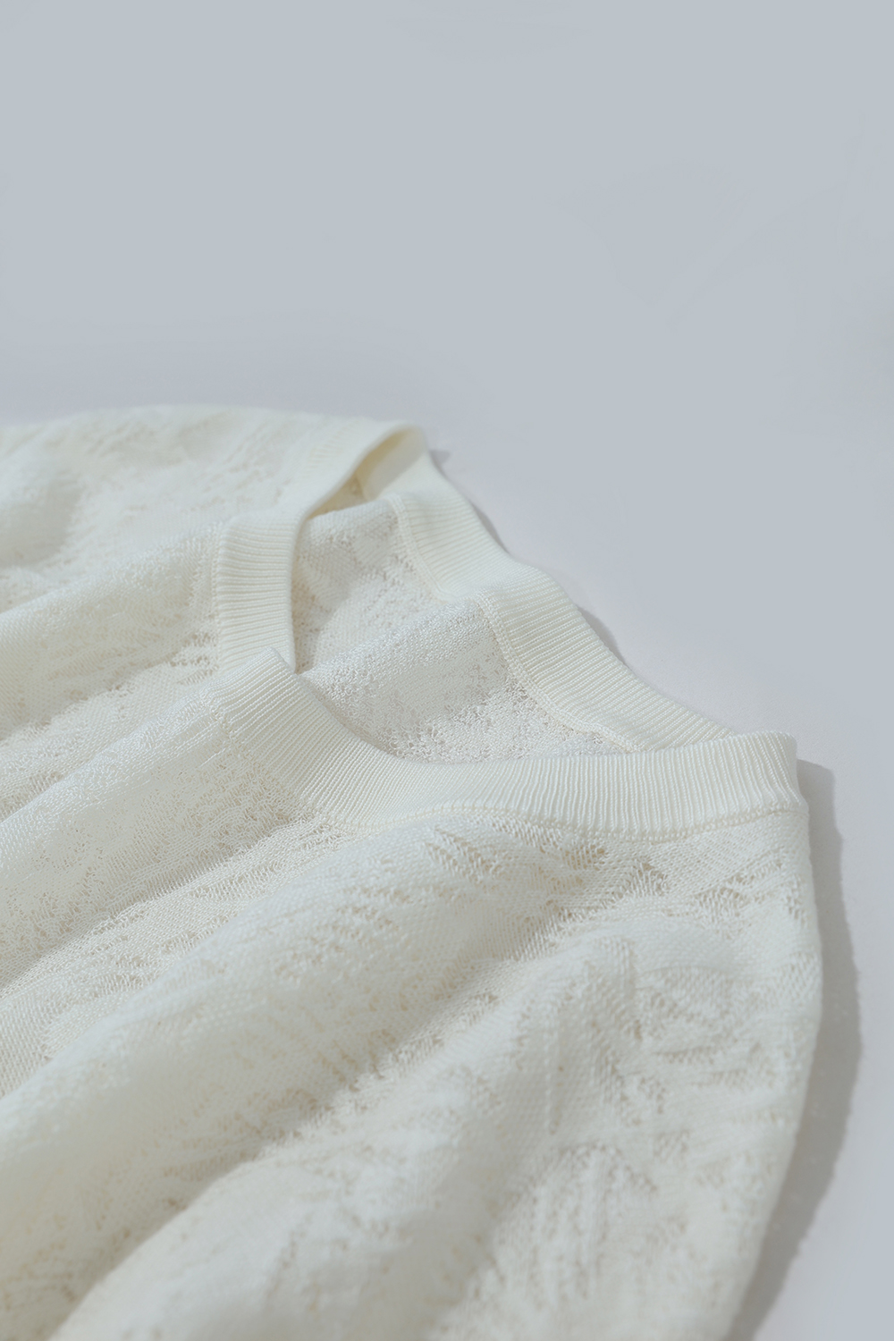Round Neck Jacquard Knit Sweater