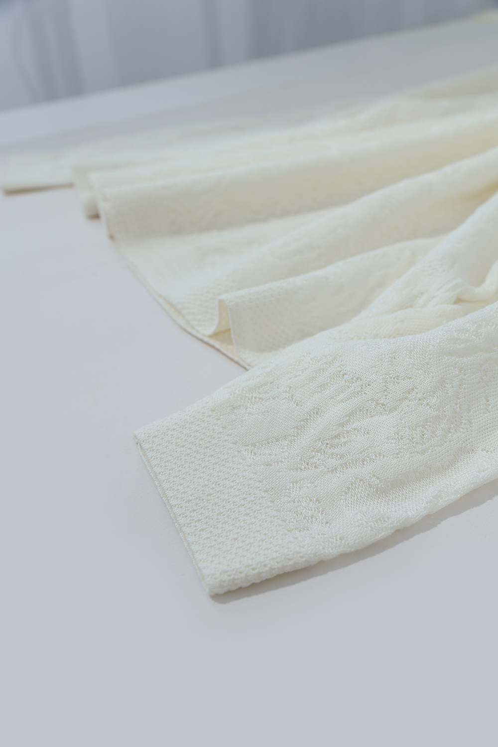 Round Neck Jacquard Knit Sweater