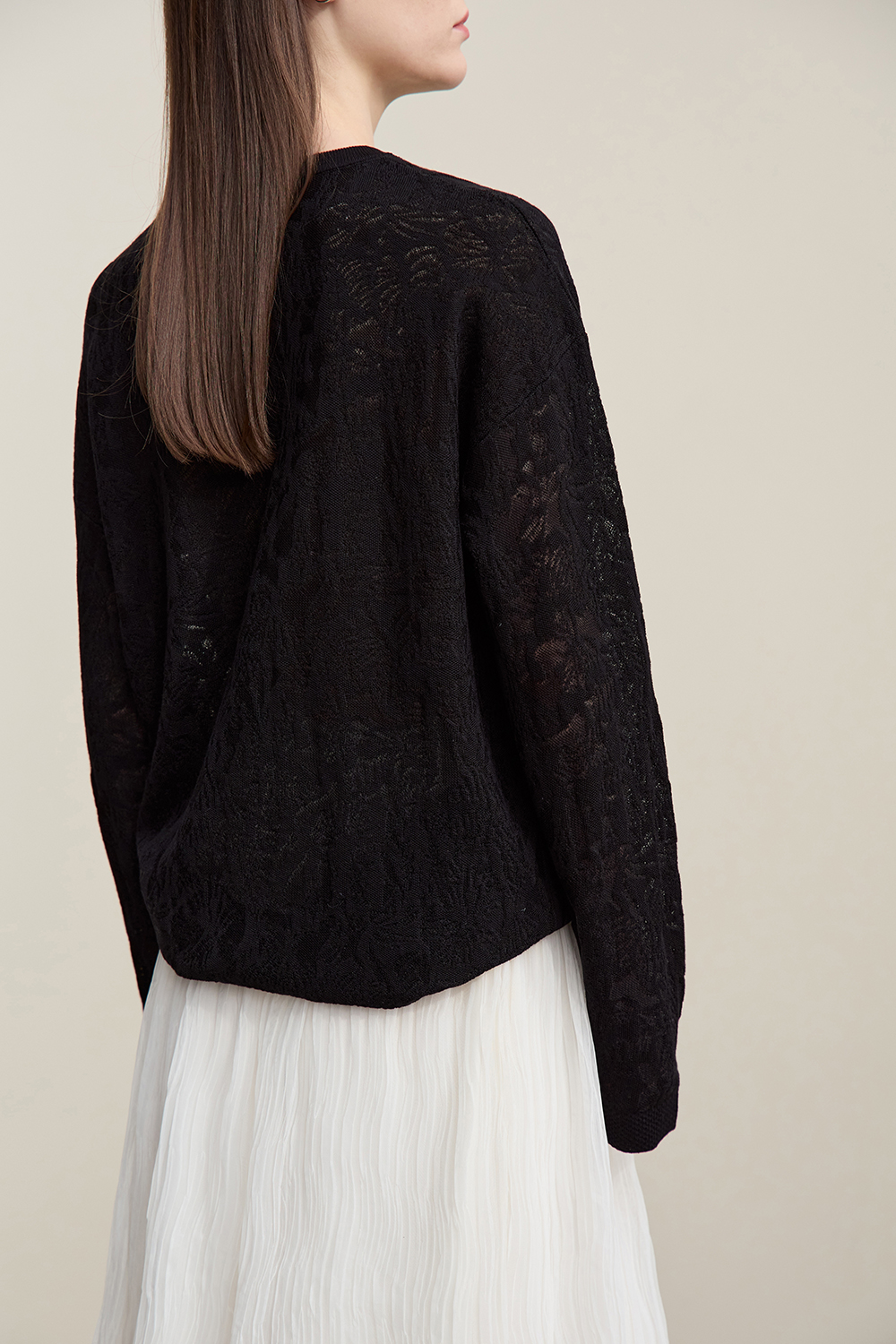 Round Neck Jacquard Knit Sweater