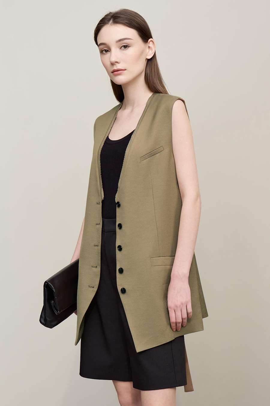 V-neck mid-length waistcoat|AMII