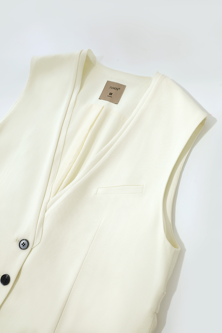 V-neck mid-length waistcoat|AMII