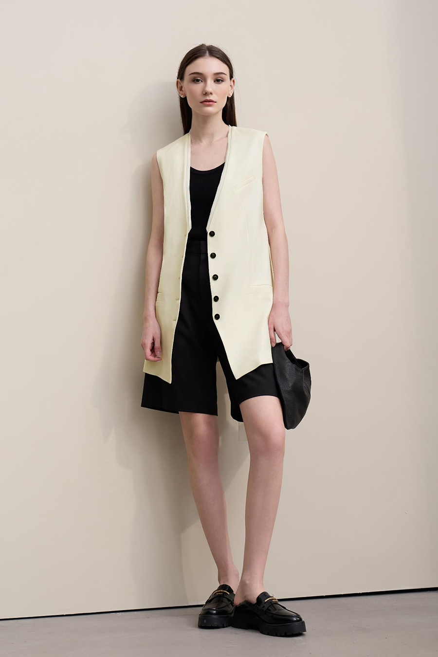 V-neck mid-length waistcoat|AMII