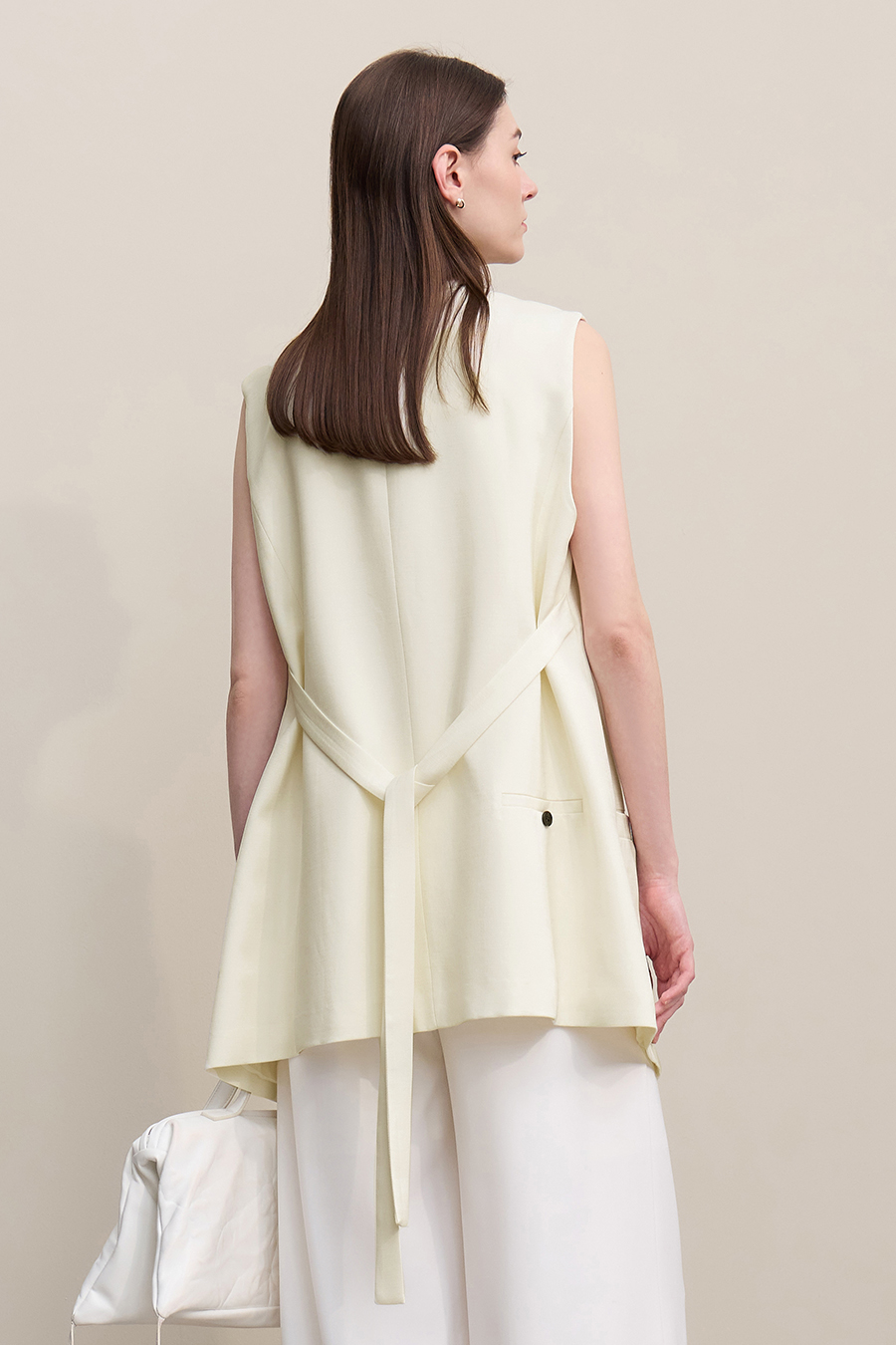 V-neck mid-length waistcoat|AMII