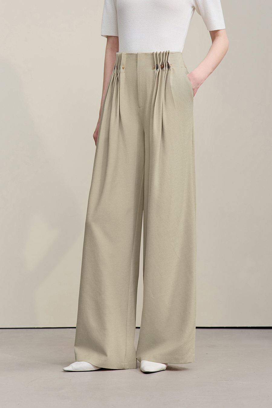 Beaded Brooch Casual Pants