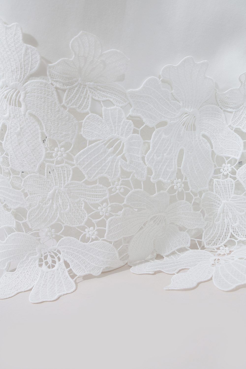 Lace Spliced Crew Neck Dress