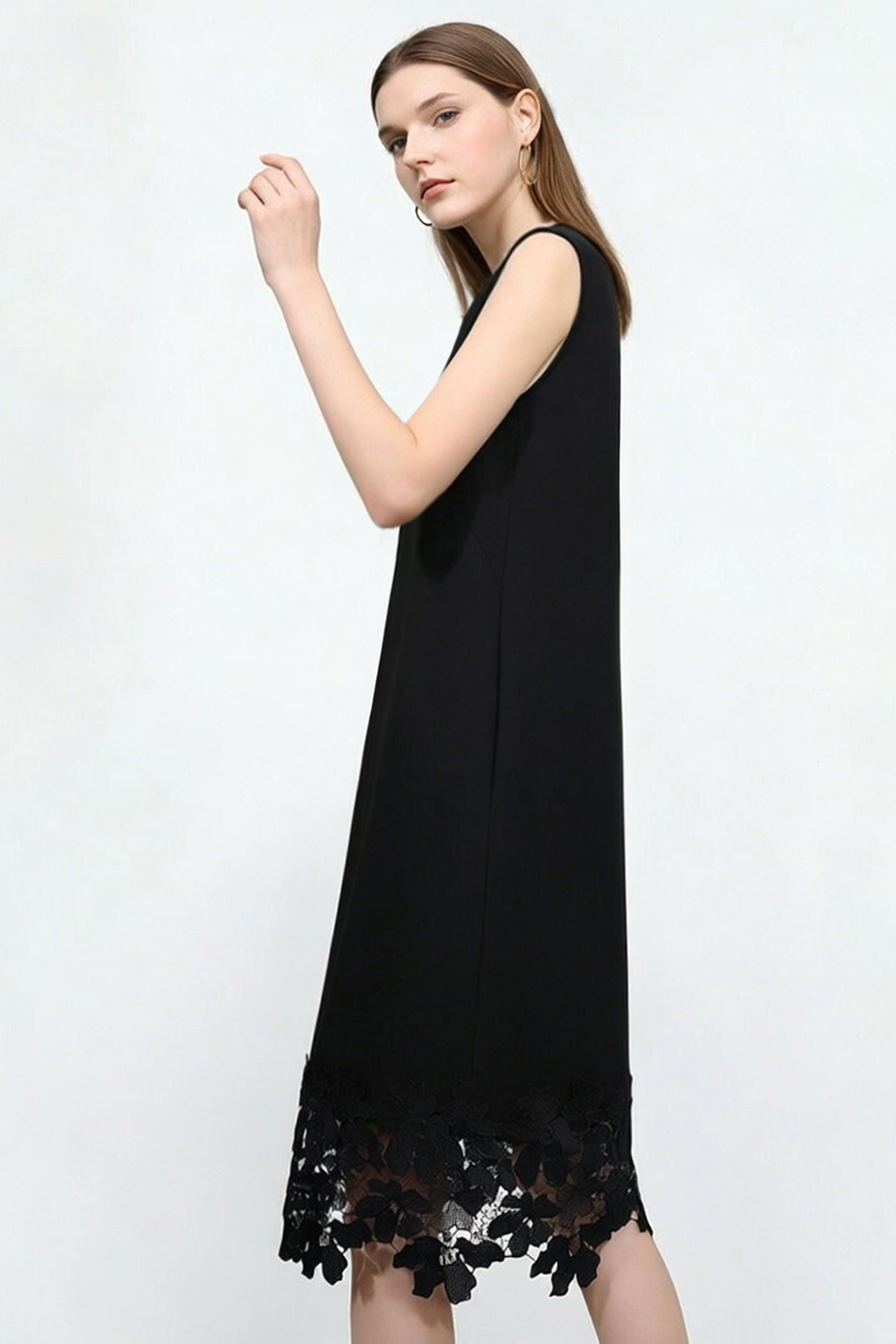 Lace Spliced Crew Neck Dress