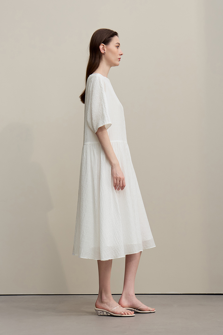 Off-the-Shoulder Three-Quarter Sleeve Dress|AMII