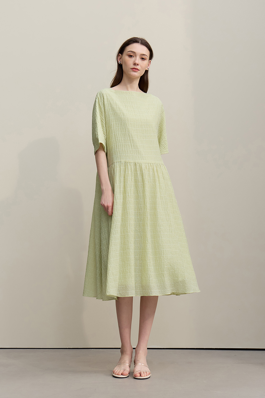 Off-the-Shoulder Three-Quarter Sleeve Dress|AMII