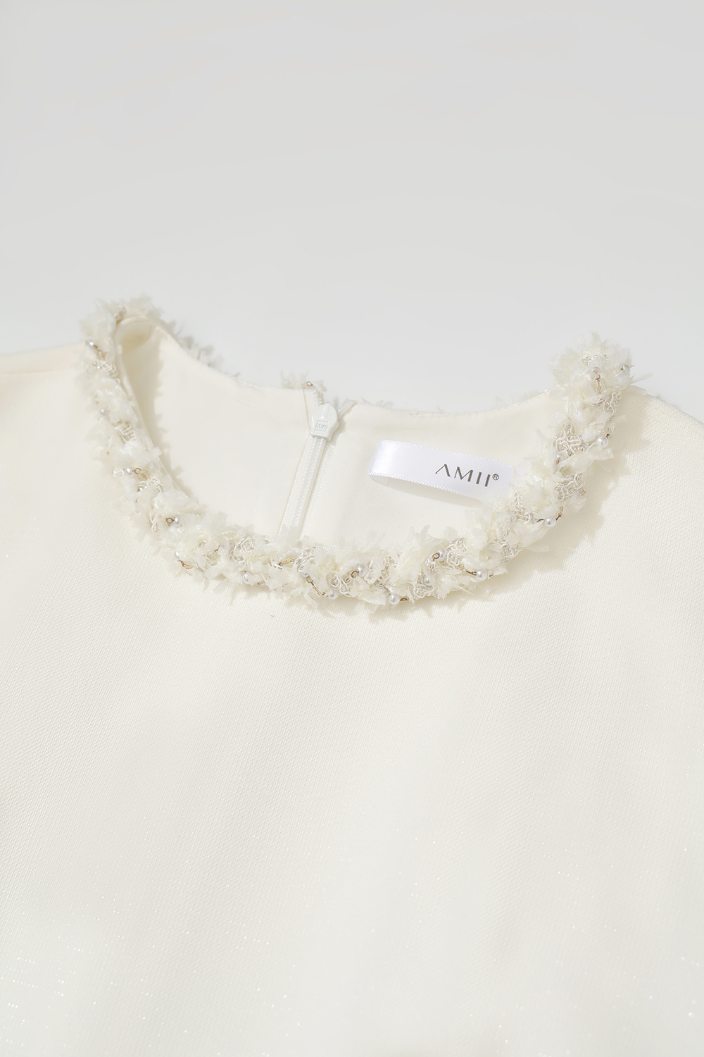 Elegant Contrast Fabric Dress