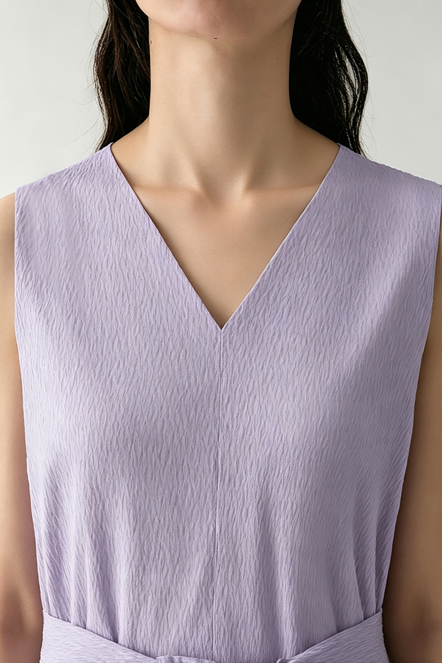 V-Neck Tie Dress|AMII