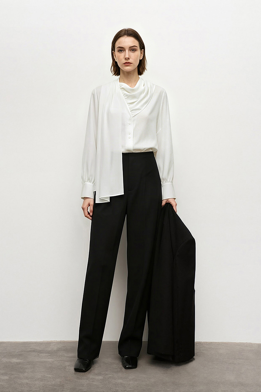 V-neck Chiffon Blouse with Ribbons | AMII