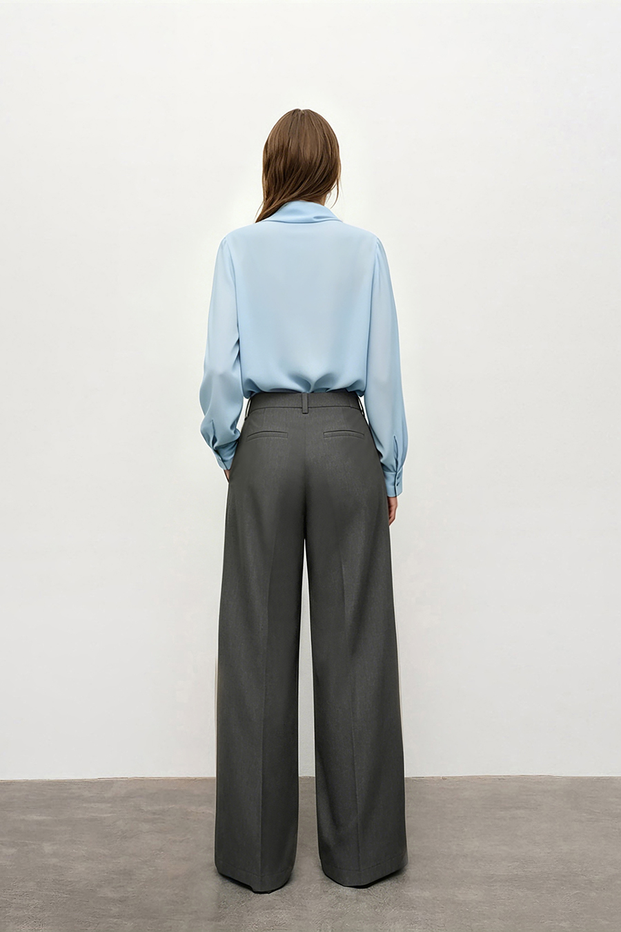 V-neck Chiffon Blouse with Ribbons | AMII