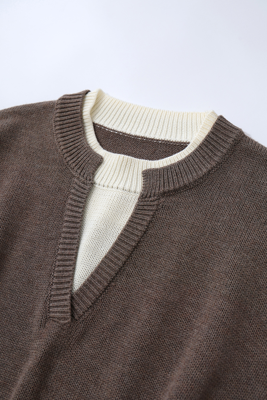 Color‑Block Letter Jacquard Sweater|AMII
