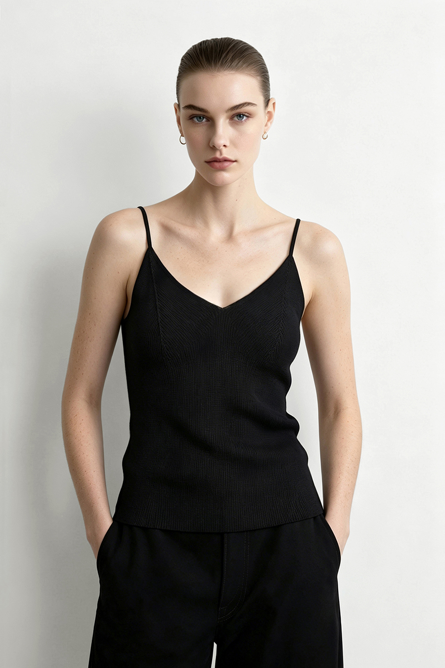 Rib V-Neck Knit Camisole | AMII