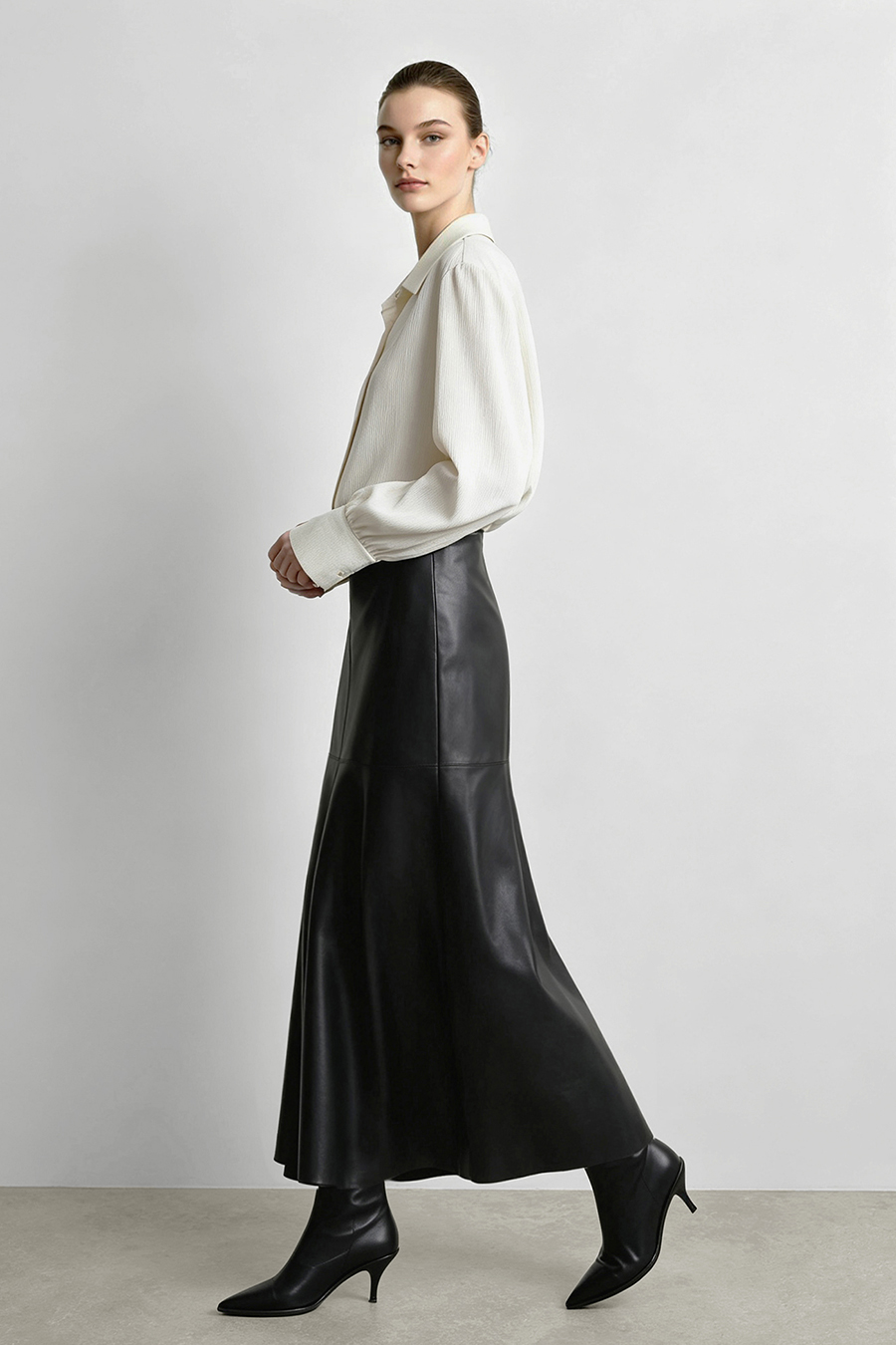 Eco‑Faux Leather Skirt|AMII