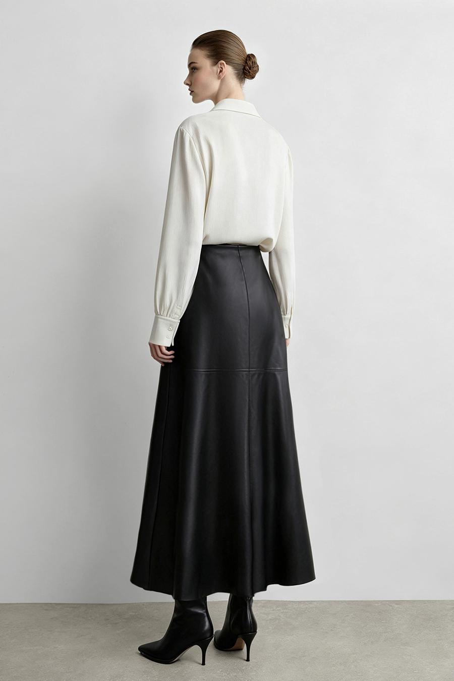 Eco‑Faux Leather Skirt|AMII