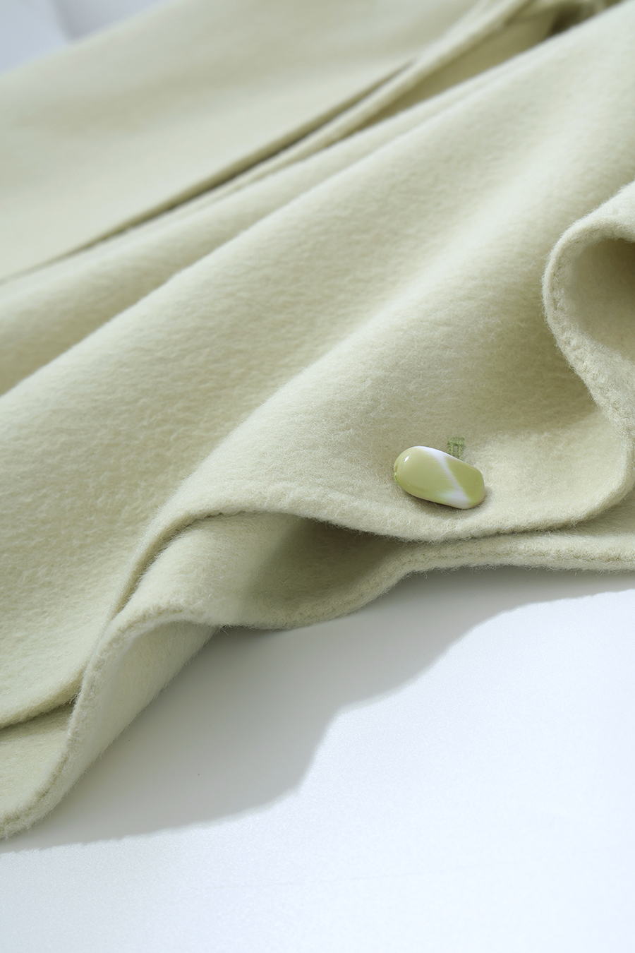 V-Neck All-Wool Double-Faced Coat|AMII