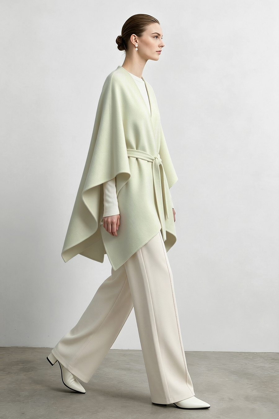 V-Neck All-Wool Double-Faced Coat|AMII