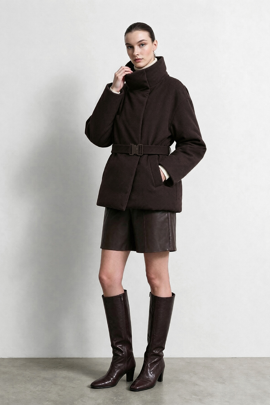 Belted Down Jacket with Buckle Closure|AMII