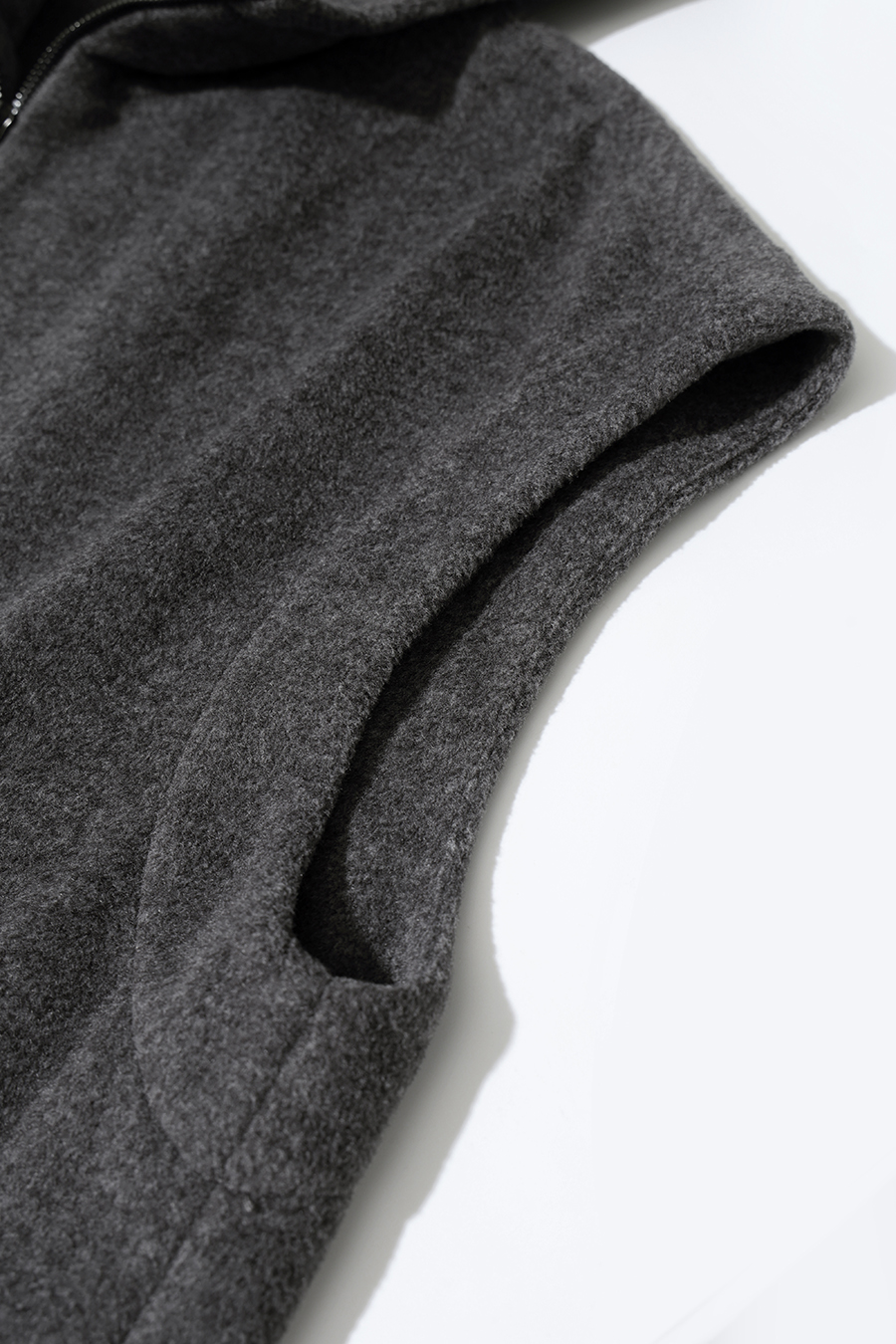 Hooded Single-Faced Wool Vest|AMII