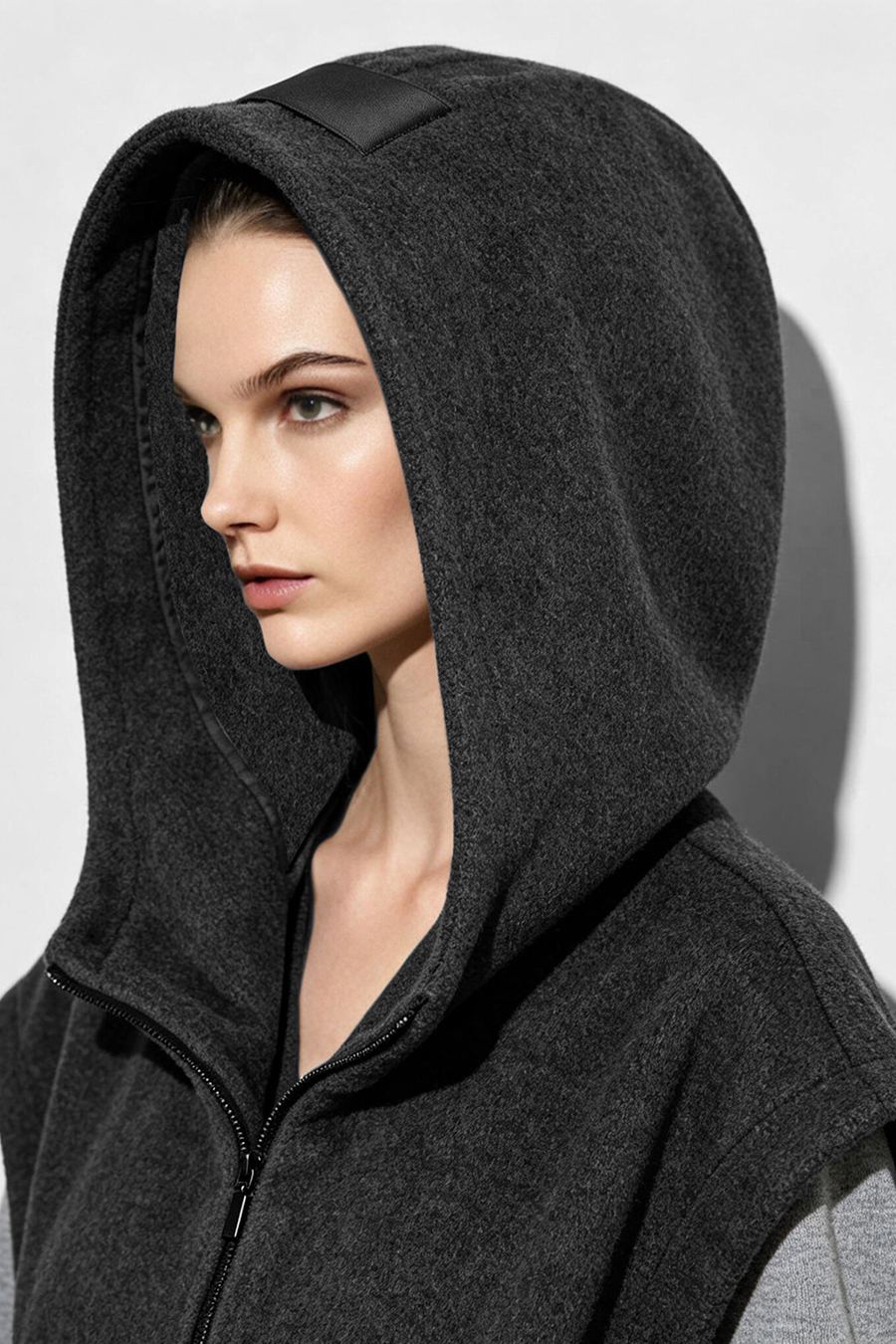 Hooded Single-Faced Wool Vest|AMII
