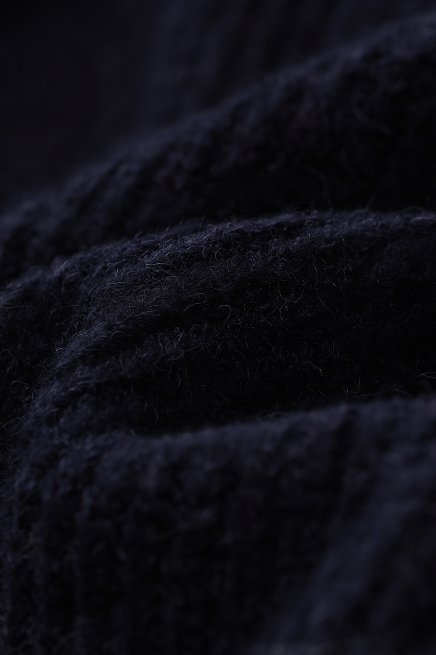 Turtleneck Asymmetric Color-Block Drop-Shoulder Sweater|AMII
