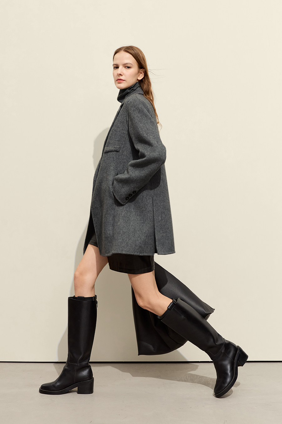 Slit All - Wool Double - faced Fabric|AMII-AMII.com