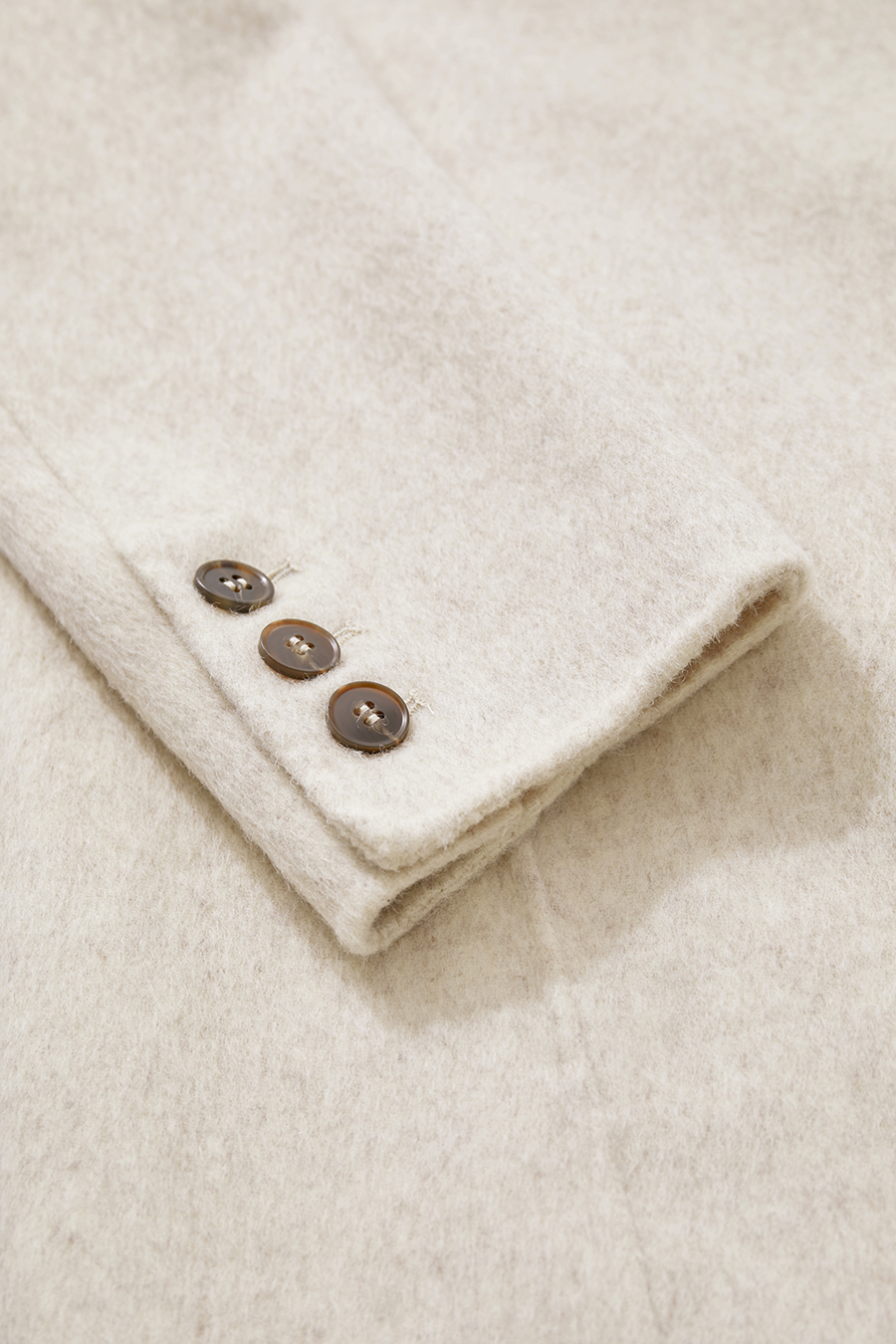 Slit All - Wool Double - faced Fabric|AMII-AMII.com