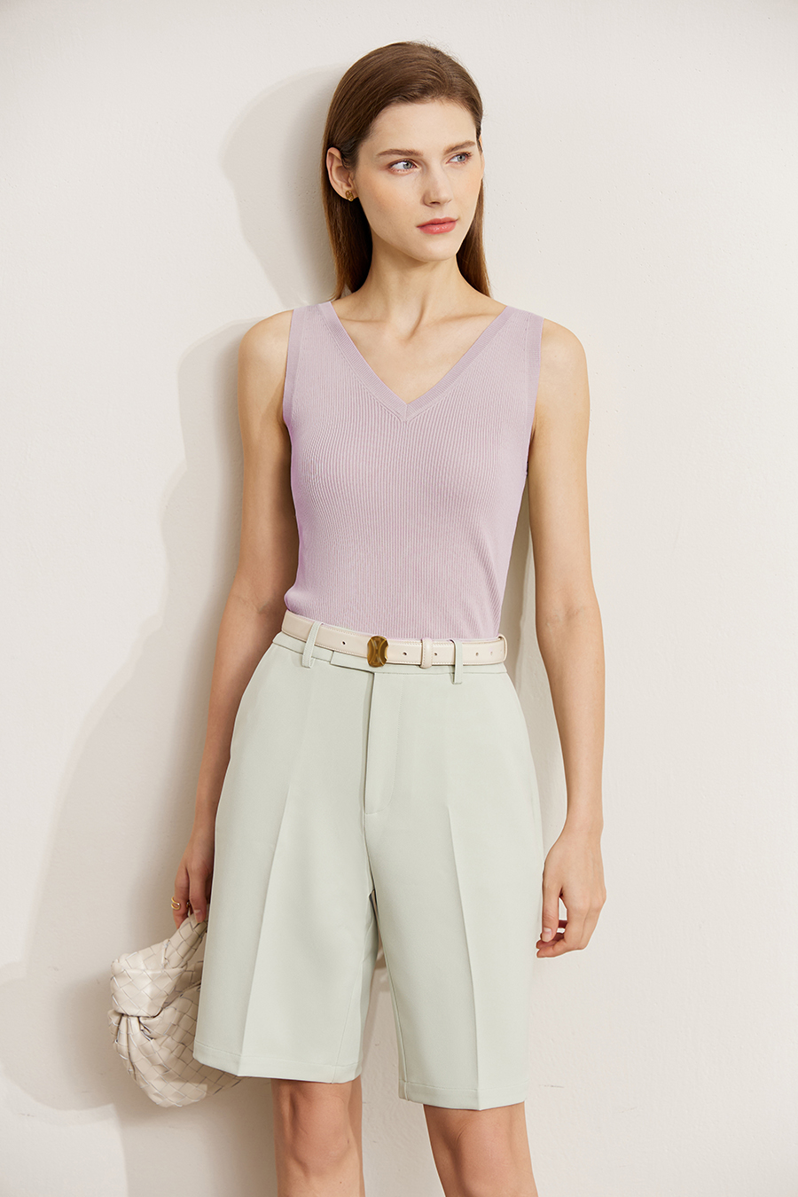 V-Neck Ribbed Knit Camisole|AMII-AMII.com