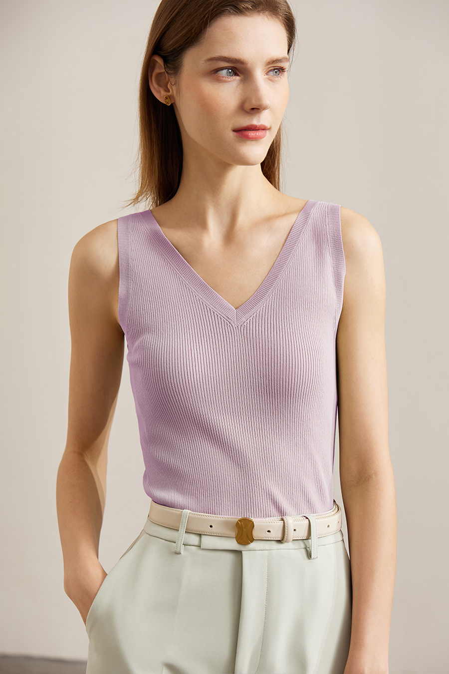 V-Neck Ribbed Knit Camisole|AMII-AMII.com