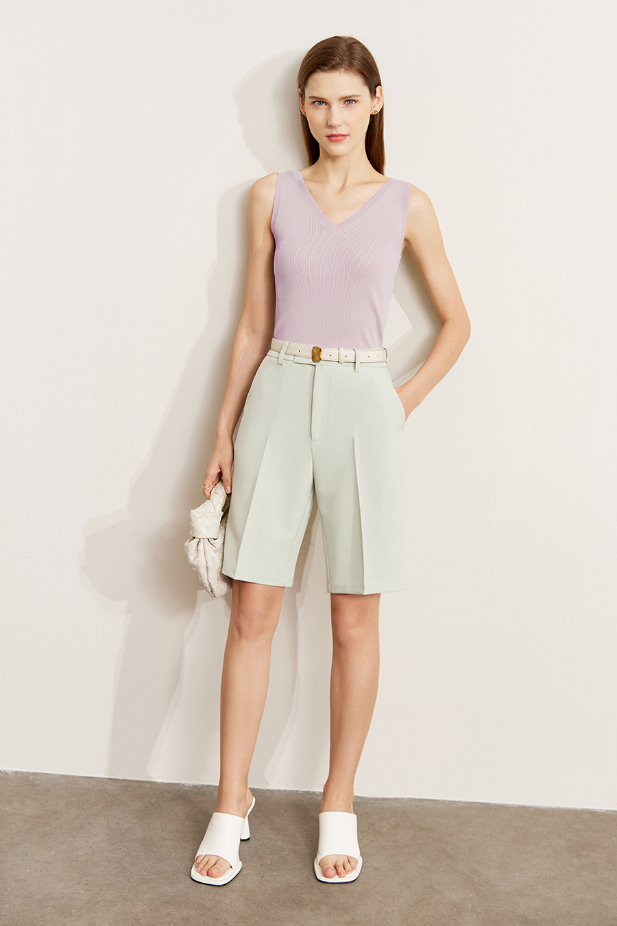 V-Neck Ribbed Knit Camisole|AMII-AMII.com