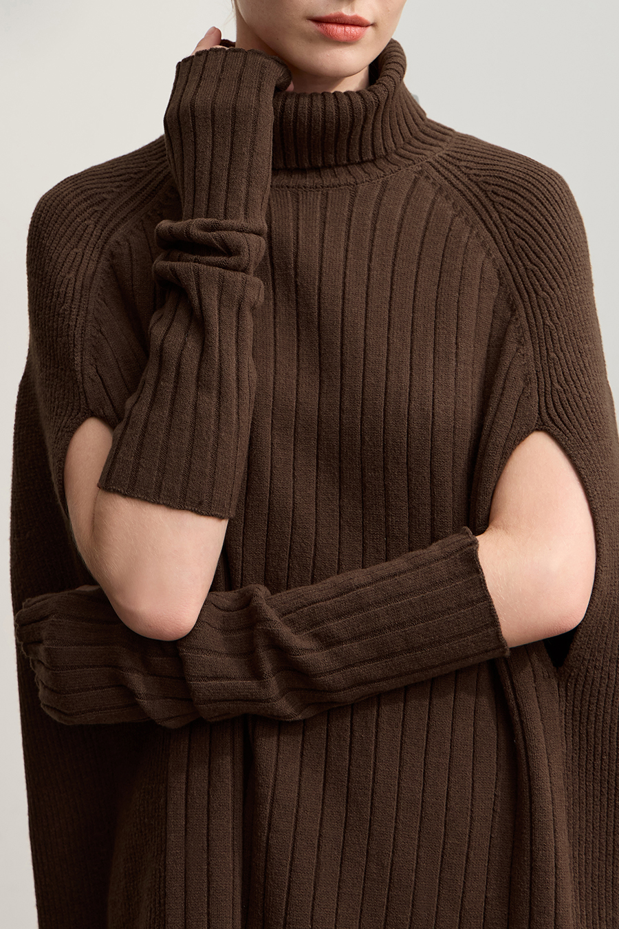 High Neck with Cuffs Slit Sweater|AMII-AMII.com