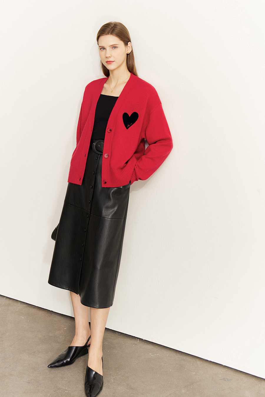 Embroidered V - Neck Knitted Cardigan|AMII-AMII.com