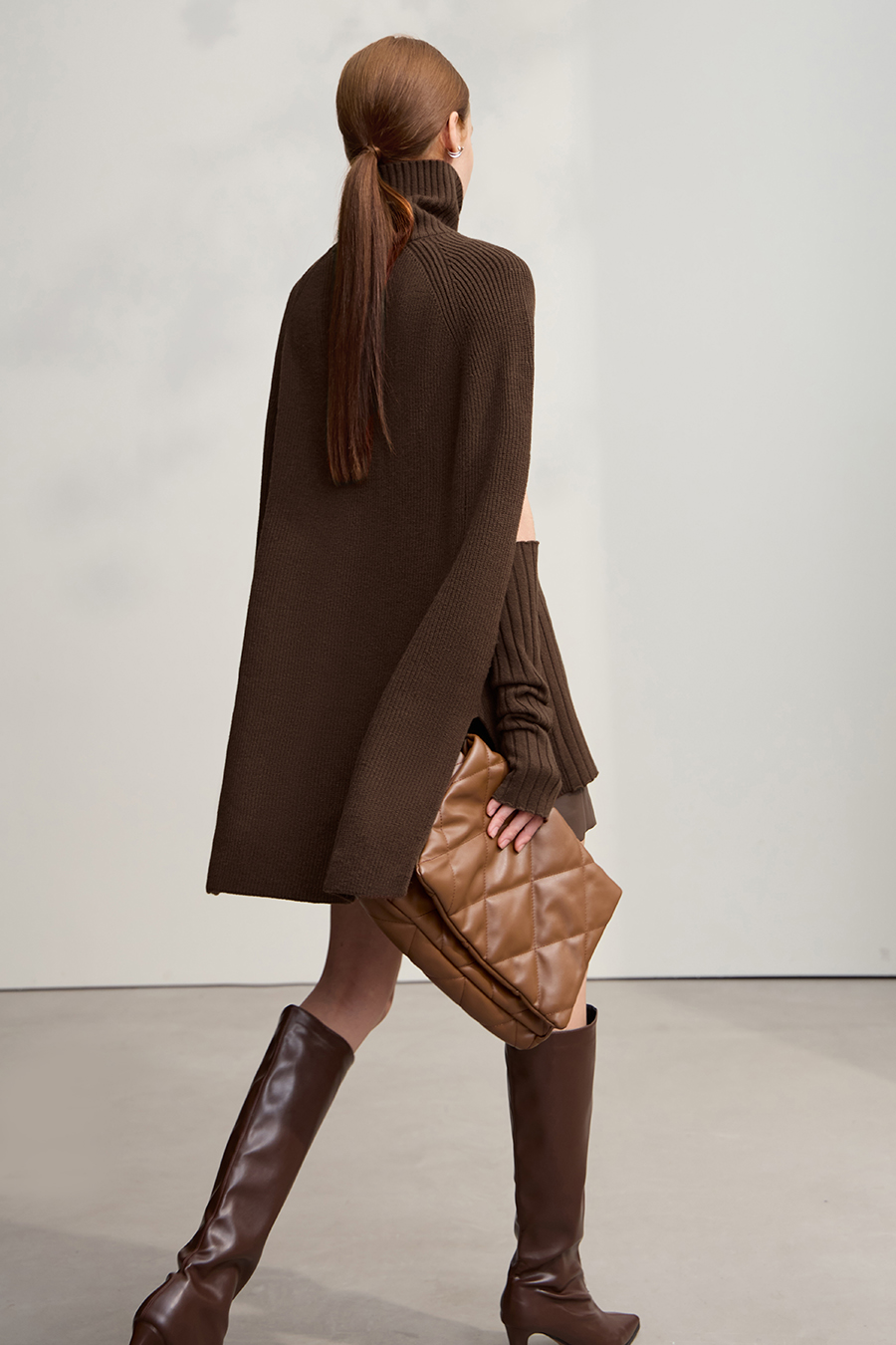 High Neck with Cuffs Slit Sweater|AMII-AMII.com