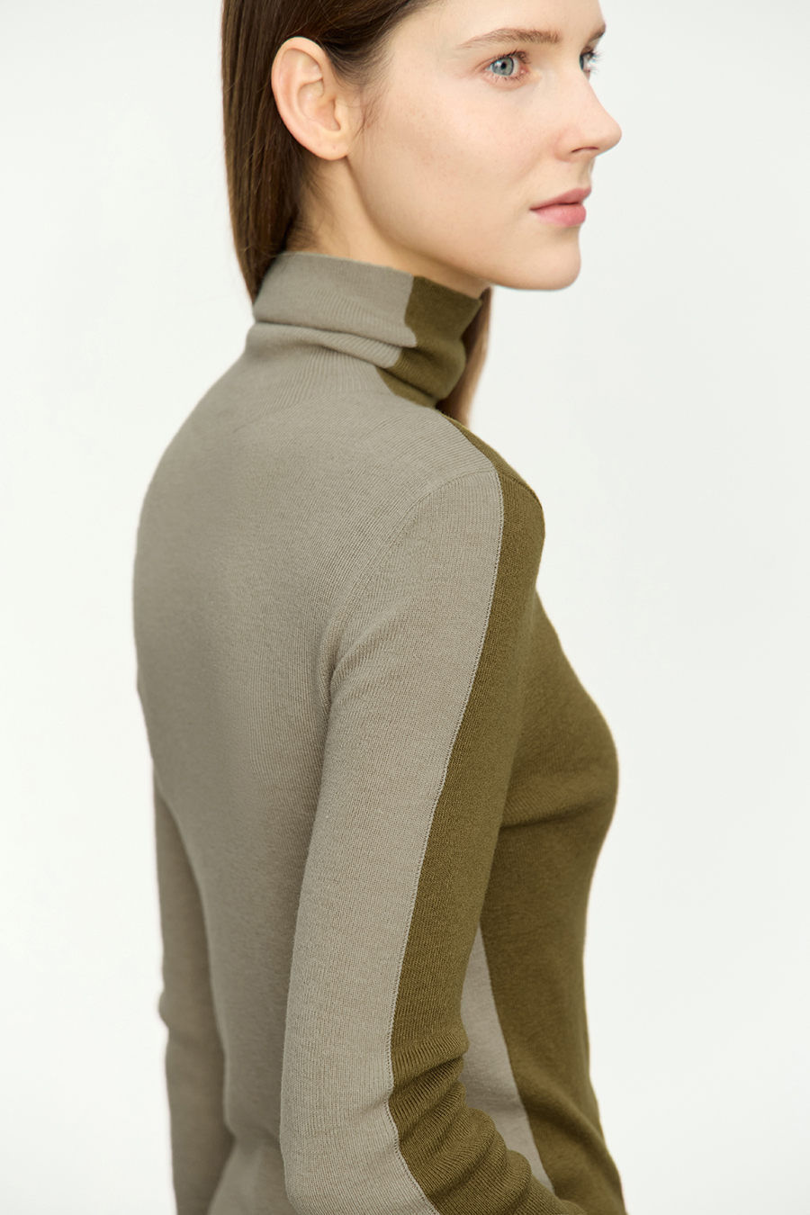 Color - block High Neck Slim Sweater|AMII-AMII.com