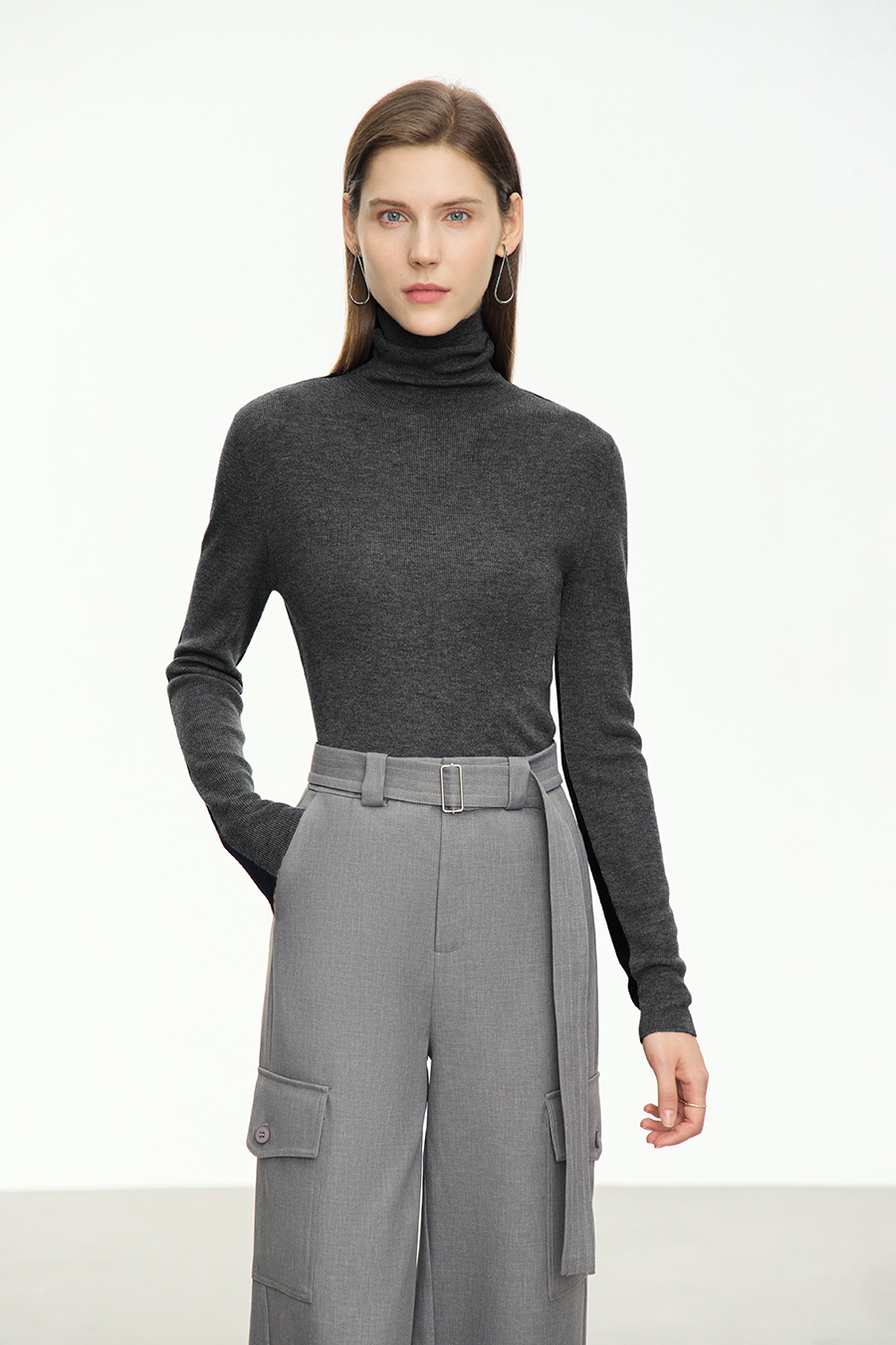 Color - block High Neck Slim Sweater|AMII-AMII.com