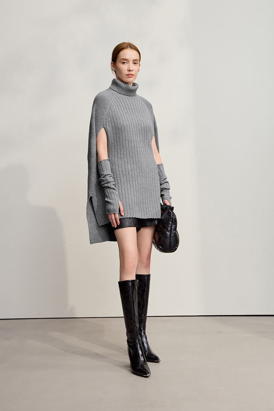 High Neck with Cuffs Slit Sweater|AMII-AMII.com