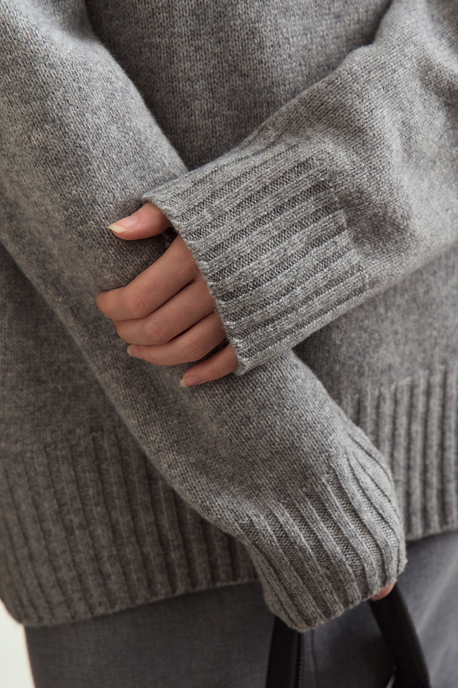 Seamless All-Wool Sweater|AMII-AMII.com