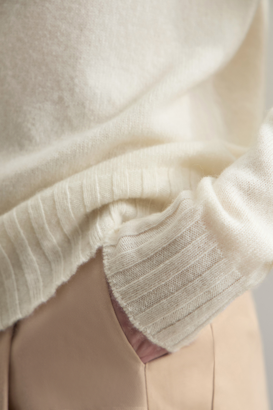 All - Wool Mock Neck Sweater|AMII-AMII.com